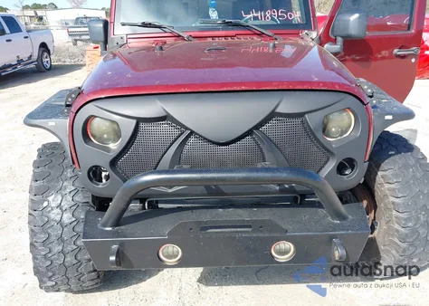 2010 Jeep Wrangler Unlimited Sport z USA, uszkodzony, nr VIN 1J4BA3H11AL119643